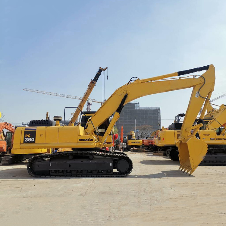 Used KOMATSU PC270